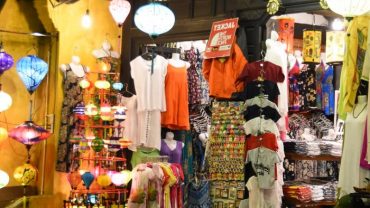 vietnam-clothes-price-and-things-to-know-before-purchasing